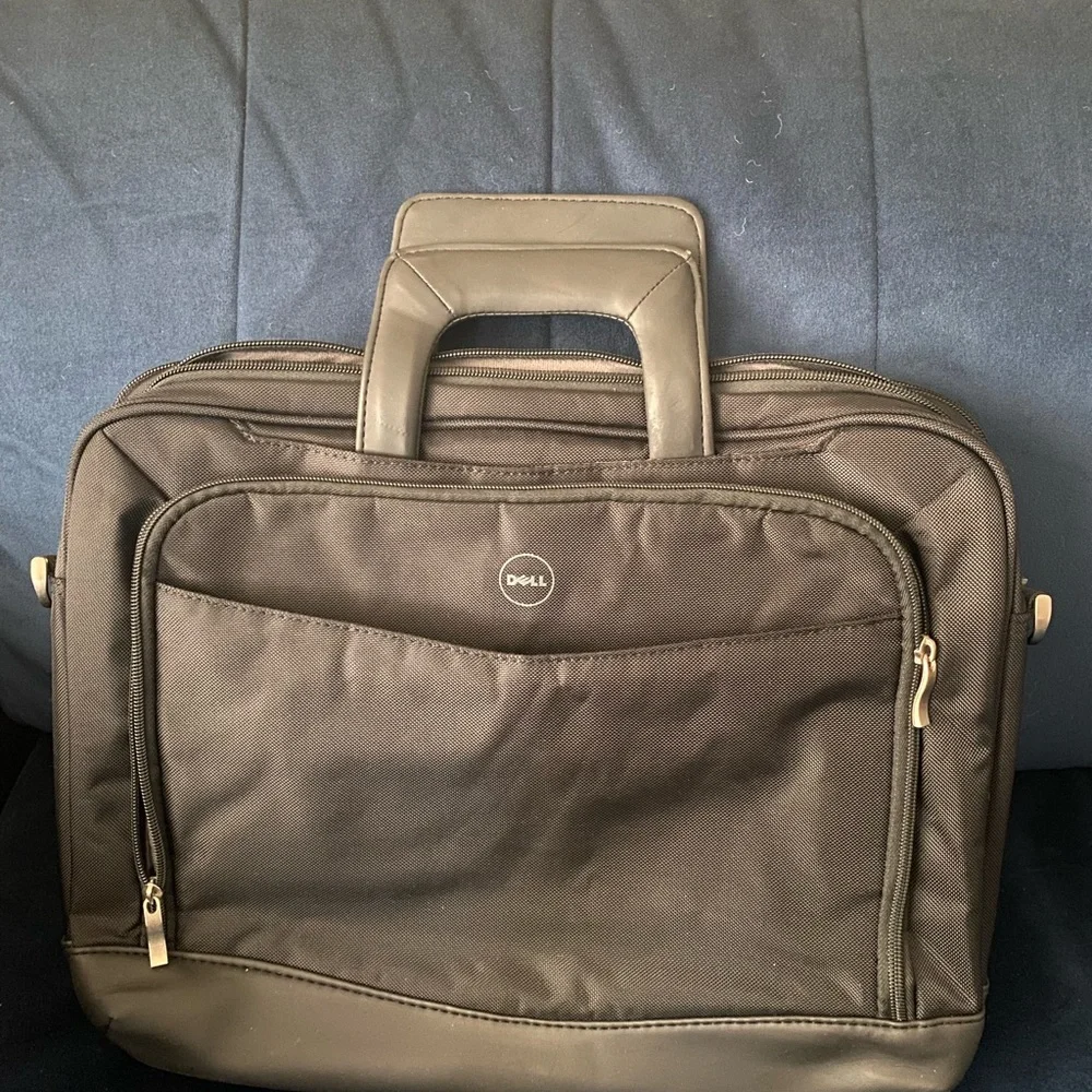 Dell Laptop Bag with shoulder straps. New -NWOT.